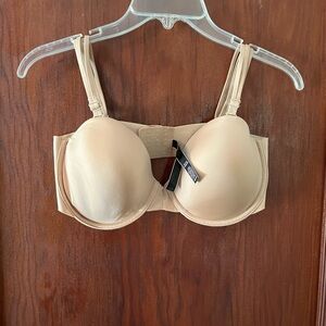 Victoria’s Secret bra, last chance, going to Goodwill